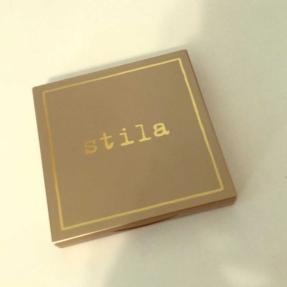 Stay all day stila bronzer